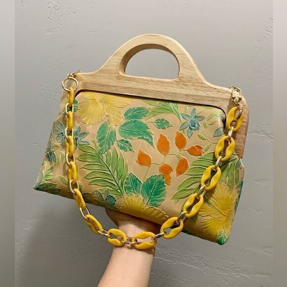 Free Small Clutch With Handmade Genuine Leather Floral Embossed Wooden Frame Bag - Picture 8 of 15